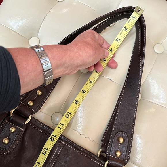 Tignanello genuine soft leather brown tote. Magnetic snap closure - Picture 13 of 13